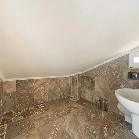 5 Bedroom - 1064 Kalkan