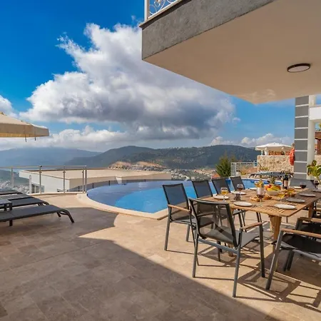5 Bedroom - 1064 Willa *